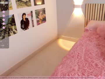 webcam girl little_effy18 live cam image #4327330