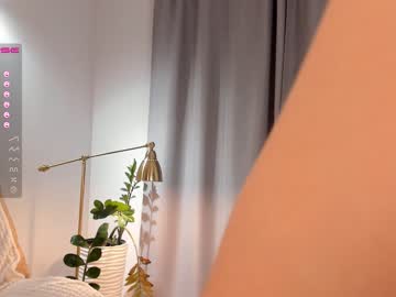 webcam girl juliepenningtona live cam image #5378731