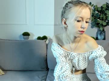 webcam couple blonde_lotos live cam image #5928967
