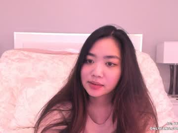 webcam girl clara_chan live cam image #558125