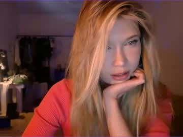 webcam girl bitter_moon live cam image #3399342