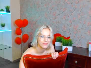 webcam girl joyce_coy live cam image #3818121