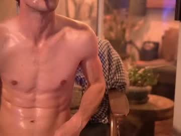 webcam man charlieonline live cam image #485330