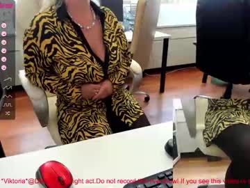 webcam couple milf_viktoria live cam image #2549644