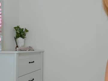 webcam girl molly__meow live cam image #6823157