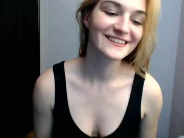 webcam girl tara_mony live cam image #1802356