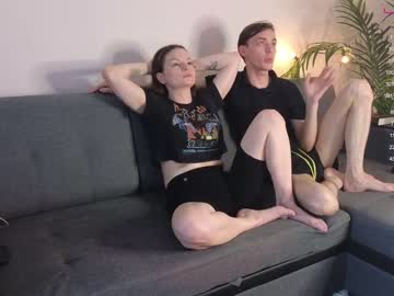 webcam couple maybe_threesome_ live cam image #5087212
