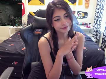webcam girl violetttflowers live cam image #3389009