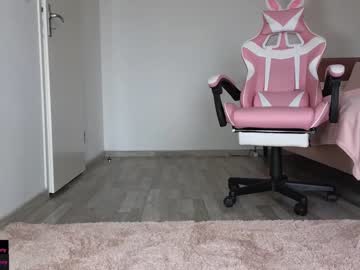 webcam girl deniseone live cam image #4447328