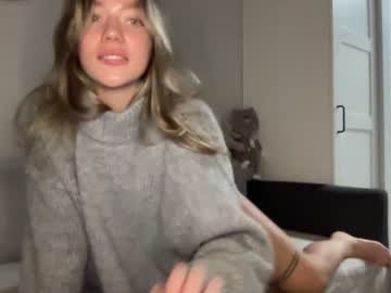 webcam girl angel_from_sky live cam image #5541259