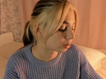 webcam girl unicorngirls live cam image #1877907