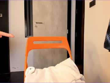 webcam girl akino_17 live cam image #1830880