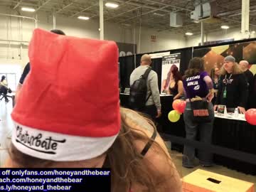 webcam couple honeyand_thebear live cam image #669373