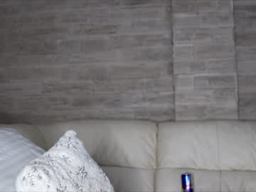 webcam girl dee_waters live cam image #3374351