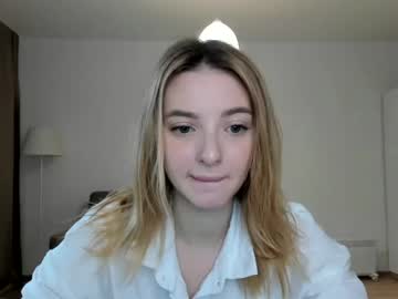 webcam girl olli_ver live cam image #3020912