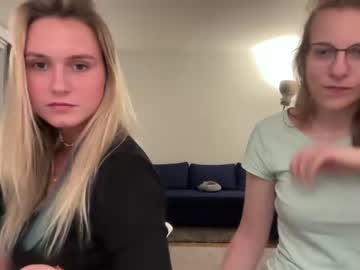 webcam girl sarahsapling live cam image #5363957