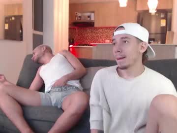 webcam man fratguysonline live cam image #3821682