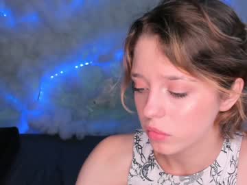 webcam girl bonniesherri live cam image #2608115