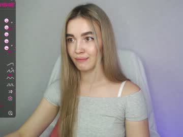 webcam girl yourvirusqueen_ live cam image #2331095