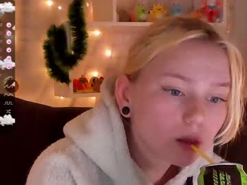 webcam girl lime_cat_nana live cam image #3494873