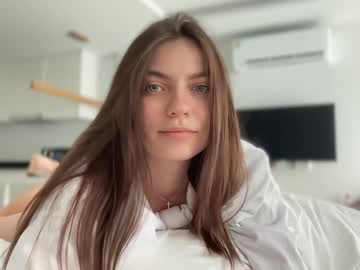 webcam girl kattyyy_catt live cam image #7107088