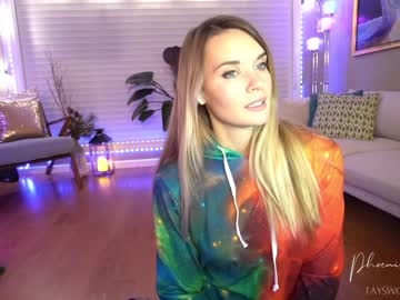 webcam girl phoenix_taylor live cam image #908569