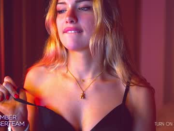 webcam girl emmber live cam image #2042783