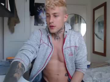 webcam man sonic12_12 live cam image #92982
