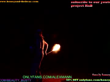 webcam couple honeyand_thebear live cam image #1986711