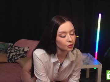 webcam girl ella_knockers_xl live cam image #3666579