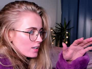 webcam girl linellali live cam image #2737033