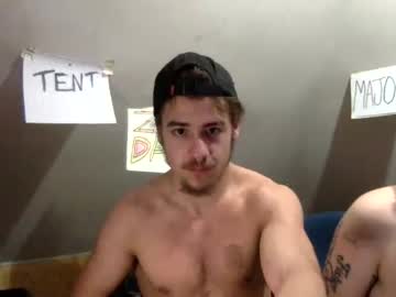 webcam man crackedcrypto live cam image #1577802