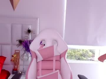 webcam girl scarlett__baker live cam image #252697