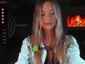 webcam girl crazzy_cherry live cam image #315872