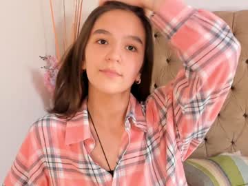 webcam girl catherineandrea live cam image #2664250