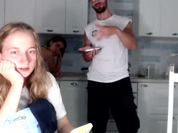 webcam girl nearsaturn live cam image #2309034