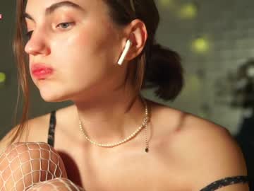 webcam girl hoolybunny live cam image #6596407