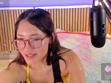 webcam girl little_effy18 live cam image #6808804