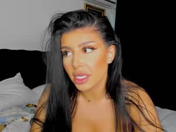 webcam girl moniqueeass live cam image #4223653