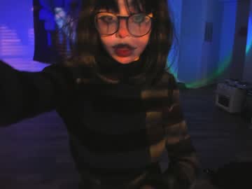 webcam girl salemhex live cam image #4133975