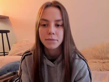 webcam girl 1i1ypa1mer live cam image #6332116