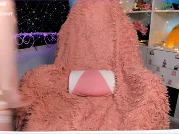 webcam girl littleflufflepuff live cam image #2057210