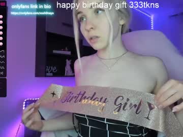 webcam girl xxxhoneyxx live cam image #4358362