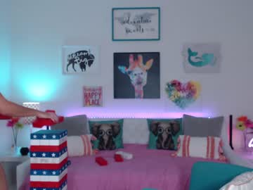 webcam girl holihurricane live cam image #5410420