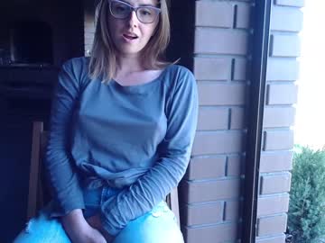 webcam girl juicy_peach88 live cam image #2175861