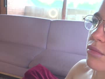 webcam girl xtina__ live cam image #1457140