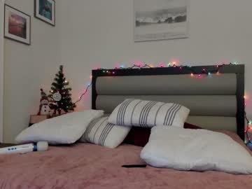 webcam girl carliescott_meow live cam image #881777