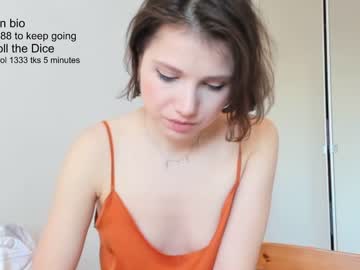webcam girl stellawells live cam image #1830541