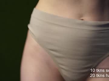 webcam girl tinabredley live cam image #6212796