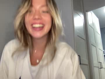 webcam girl angel_from_sky live cam image #4811630